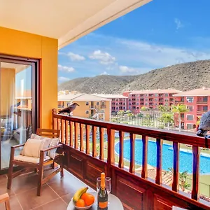 Lovely Mocan, Pool, Fast Wi-fi, Padel Court Apartamento